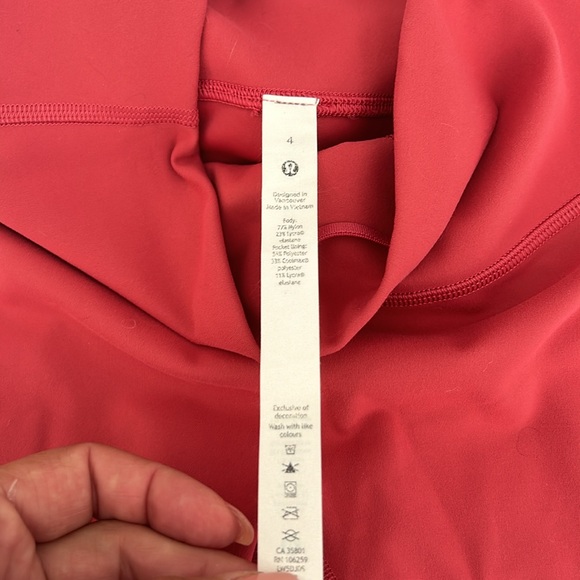 COPY - Lululemon Wunder Under Train 28 - Picture 2 of 4